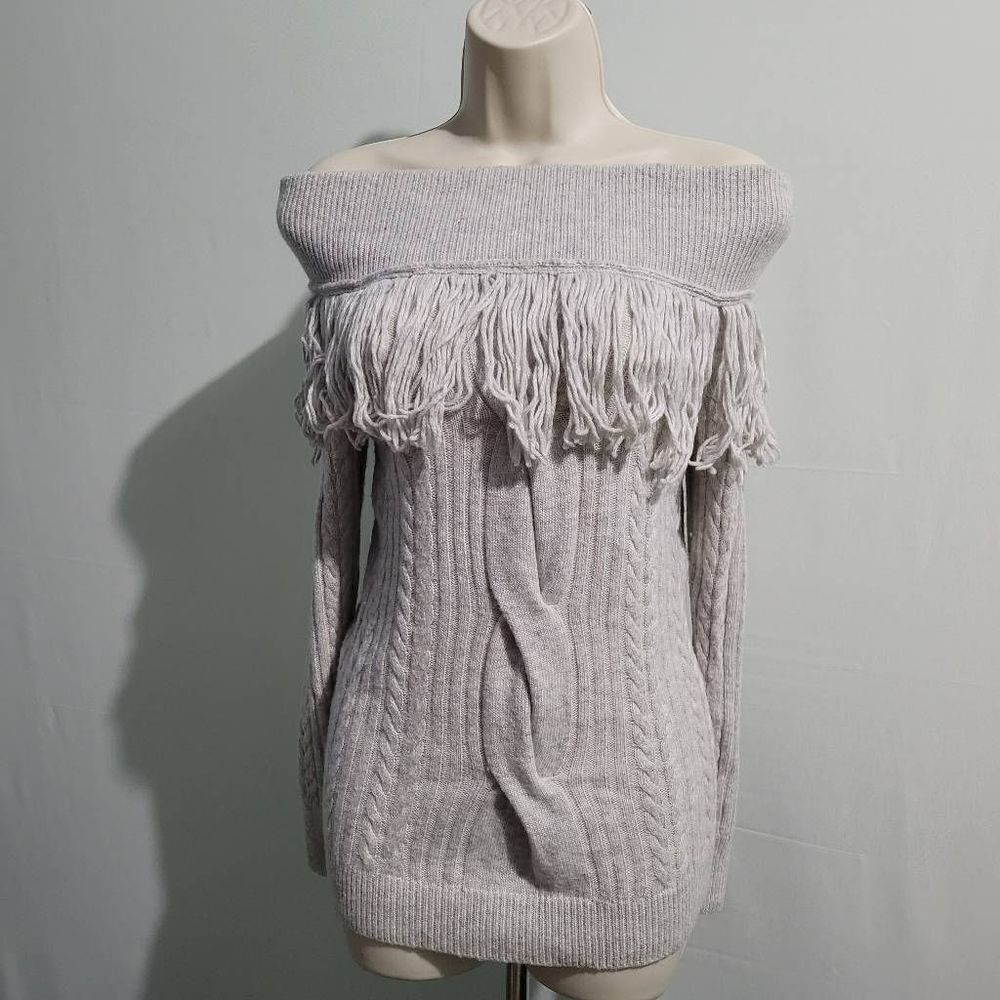 Saks Fifth Avenue Gray Off the Shoulder Sweater Size S Cable Knit Fringe